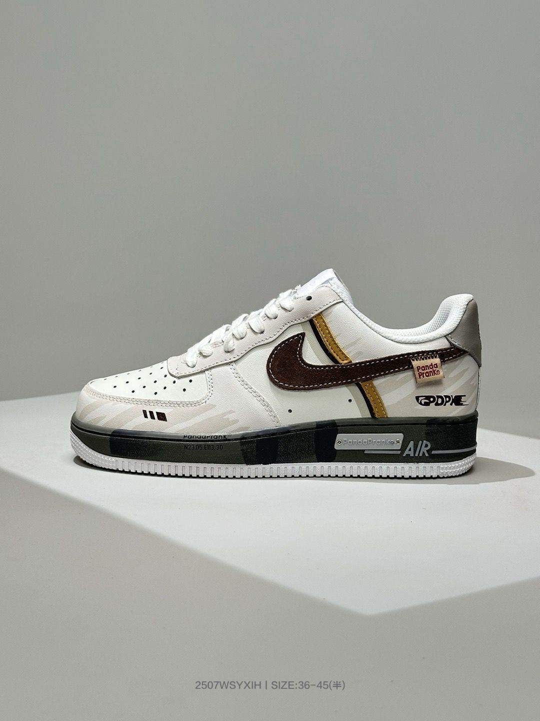 Airforce 1 Panda Prank